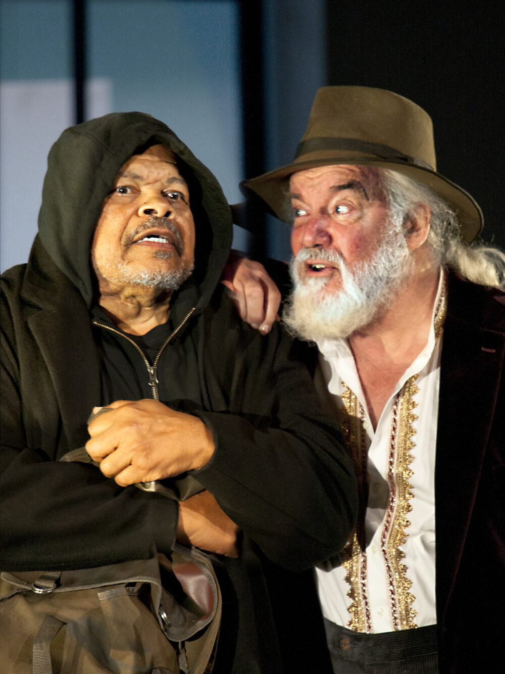 John Tomlinson - King Lear | Donnie Ray Albert - Kent | Photo © Simon Anand}